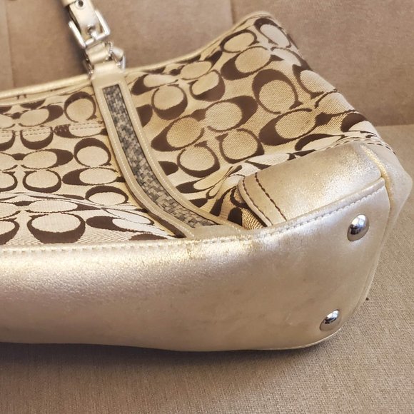 Coach Tote - Picture 6 of 6